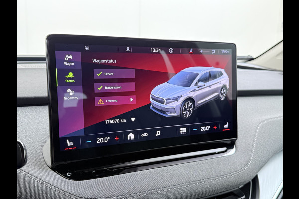 Škoda ENYAQ iV 80 204PK SOH 91% Verlichte Grille Trekhaak Stoel+Stuurverwarming 3-Zone Ecc Camera Apple Carplay Android Auto Navi Sport Pakket Led Matrix Rijstrooksensor Isofix Keyless 1.000KG Trekgewicht Origineel Nederlandse Auto
