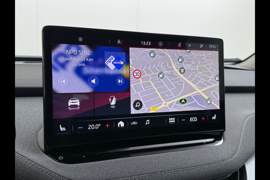 Škoda ENYAQ iV 80 204PK SOH 91% Verlichte Grille Trekhaak Stoel+Stuurverwarming 3-Zone Ecc Camera Apple Carplay Android Auto Navi Sport Pakket Led Matrix Rijstrooksensor Isofix Keyless 1.000KG Trekgewicht Origineel Nederlandse Auto
