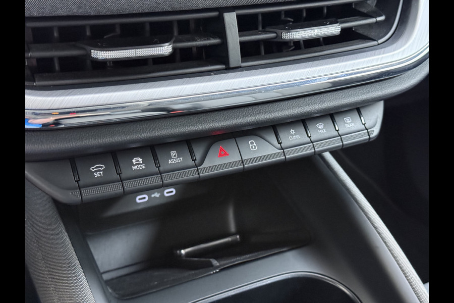 Škoda ENYAQ iV 80 204PK SOH 91% Verlichte Grille Trekhaak Stoel+Stuurverwarming 3-Zone Ecc Camera Apple Carplay Android Auto Navi Sport Pakket Led Matrix Rijstrooksensor Isofix Keyless 1.000KG Trekgewicht Origineel Nederlandse Auto