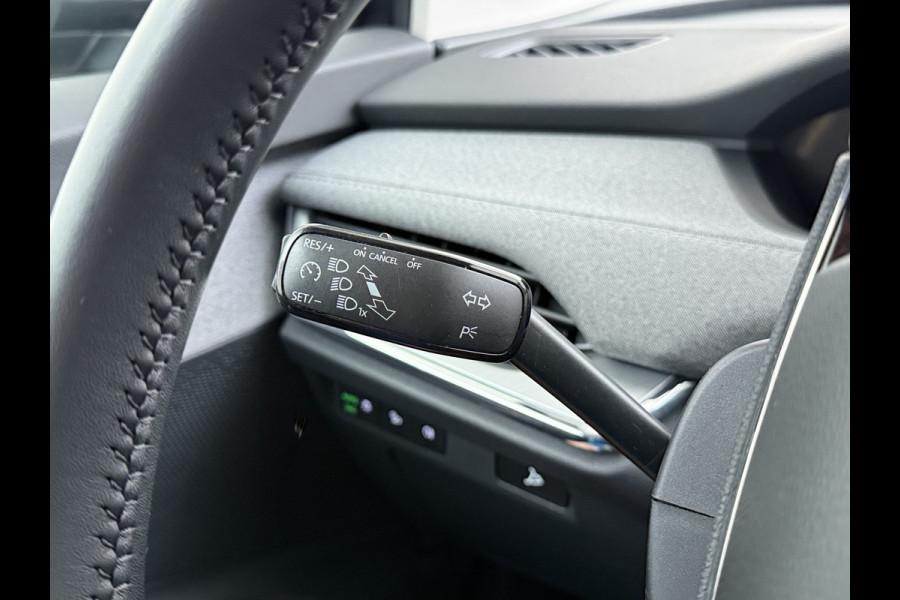 Škoda ENYAQ iV 80 204PK SOH 91% Verlichte Grille Trekhaak Stoel+Stuurverwarming 3-Zone Ecc Camera Apple Carplay Android Auto Navi Sport Pakket Led Matrix Rijstrooksensor Isofix Keyless 1.000KG Trekgewicht Origineel Nederlandse Auto