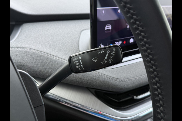 Škoda ENYAQ iV 80 204PK SOH 91% Verlichte Grille Trekhaak Stoel+Stuurverwarming 3-Zone Ecc Camera Apple Carplay Android Auto Navi Sport Pakket Led Matrix Rijstrooksensor Isofix Keyless 1.000KG Trekgewicht Origineel Nederlandse Auto