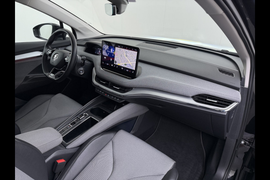 Škoda ENYAQ iV 80 204PK SOH 91% Verlichte Grille Trekhaak Stoel+Stuurverwarming 3-Zone Ecc Camera Apple Carplay Android Auto Navi Sport Pakket Led Matrix Rijstrooksensor Isofix Keyless 1.000KG Trekgewicht Origineel Nederlandse Auto