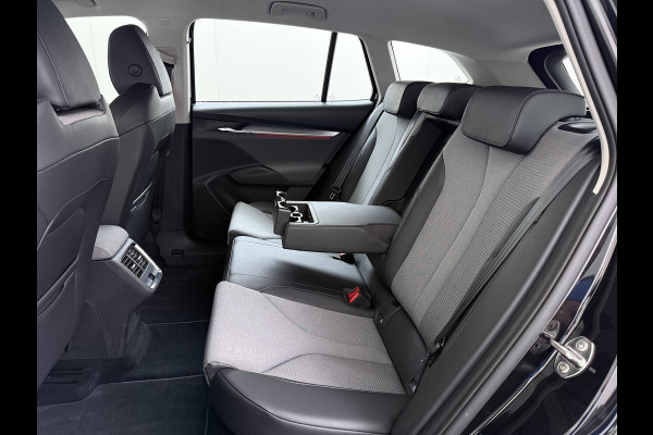 Škoda ENYAQ iV 80 204PK SOH 91% Verlichte Grille Trekhaak Stoel+Stuurverwarming 3-Zone Ecc Camera Apple Carplay Android Auto Navi Sport Pakket Led Matrix Rijstrooksensor Isofix Keyless 1.000KG Trekgewicht Origineel Nederlandse Auto