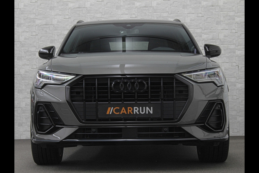 Audi Q3 35 TFSI S-Line | ACC | Trekhaak | Leder | Sportstoelen | Matrix-LED | Standkachel | Sfeerverlichting | Uniek Interieur | Carplay | 20 inch | Audi-Sound | Getint Glas | Lane-Assist | Stoelverwarming | Virtual-Cockpit | Dodehoek |