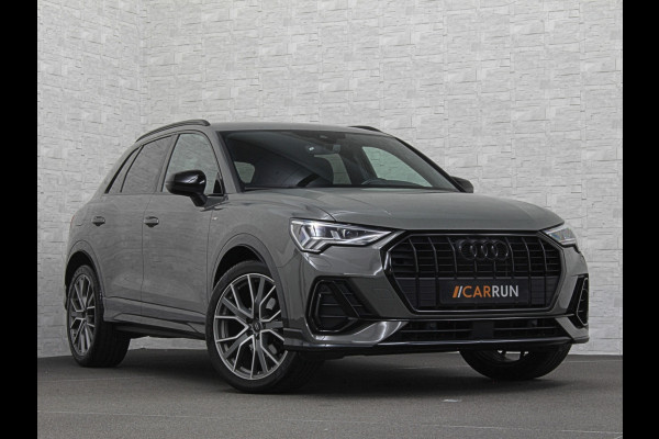 Audi Q3 35 TFSI S-Line | ACC | Trekhaak | Leder | Sportstoelen | Matrix-LED | Standkachel | Sfeerverlichting | Uniek Interieur | Carplay | 20 inch | Audi-Sound | Getint Glas | Lane-Assist | Stoelverwarming | Virtual-Cockpit | Dodehoek |