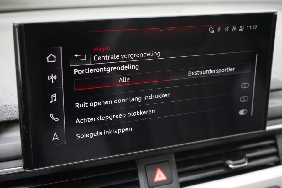 Audi A4 Avant 40 TFSI S edition Competition | Zwart optiek | Panoramadak | Trekhaak | Adaptive | Carplay | Camera | Leder | Sportstoelen