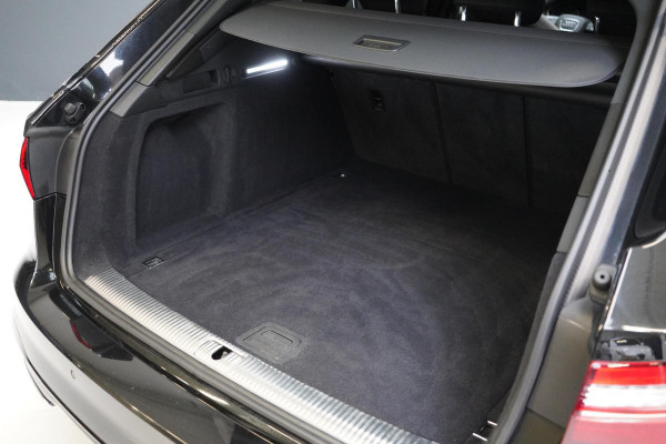 Audi A4 Avant 40 TFSI S edition Competition | Zwart optiek | Panoramadak | Trekhaak | Adaptive | Carplay | Camera | Leder | Sportstoelen