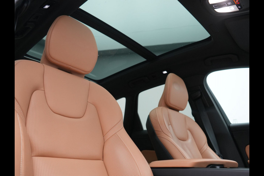 Volvo XC60 T6 AWD Plus Dark LONG RANGE PHEV 350pk Dealer O.H. | Trekhaak Af Fabriek | Panodak | Adaptive Cruise | 360 Camera | Nappa Lederen Sportstoelen Memory & Ventilatie | Blis | Keyless | Stoelen & Stuur Verwarmd | Google Assistent | Apple Carplay  Plug In Hybrid |