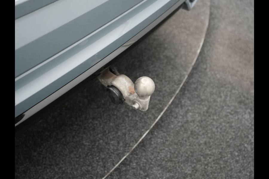 Volvo XC60 T6 AWD Plus Dark LONG RANGE PHEV 350pk Dealer O.H. | Trekhaak Af Fabriek | Panodak | Adaptive Cruise | 360 Camera | Nappa Lederen Sportstoelen Memory & Ventilatie | Blis | Keyless | Stoelen & Stuur Verwarmd | Google Assistent | Apple Carplay  Plug In Hybrid |
