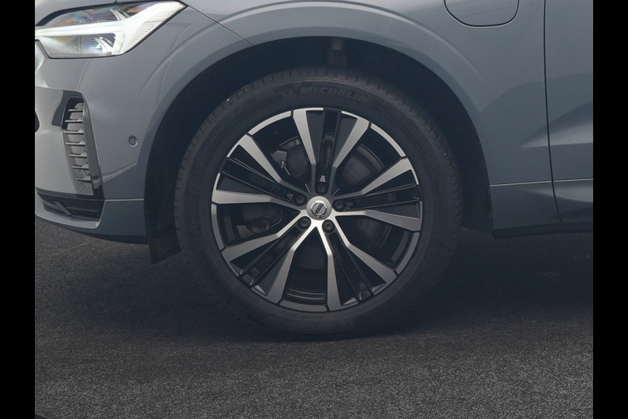 Volvo XC60 T6 AWD Plus Dark LONG RANGE PHEV 350pk Dealer O.H. | Trekhaak Af Fabriek | Panodak | Adaptive Cruise | 360 Camera | Nappa Lederen Sportstoelen Memory & Ventilatie | Blis | Keyless | Stoelen & Stuur Verwarmd | Google Assistent | Apple Carplay  Plug In Hybrid |