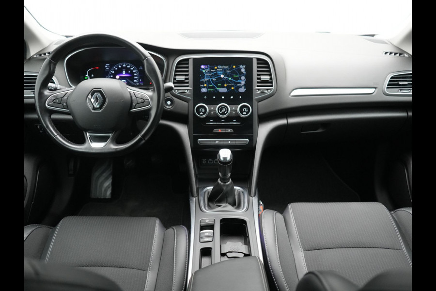 Renault Mégane Estate 1.3 TCe Intens 141pk | Trekhaak | Keyless Entry | Sfeerverlichting | LED Koplampen | Cruise Control | Navigatie | DAB | Lane Assist | Climate Control |