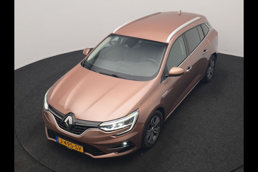 Renault Mégane Estate 1.3 TCe Intens 141pk | Trekhaak | Keyless Entry | Sfeerverlichting | LED Koplampen | Cruise Control | Navigatie | DAB | Lane Assist | Climate Control |