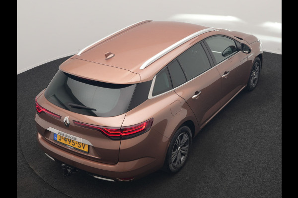Renault Mégane Estate 1.3 TCe Intens 141pk | Trekhaak | Keyless Entry | Sfeerverlichting | LED Koplampen | Cruise Control | Navigatie | DAB | Lane Assist | Climate Control |