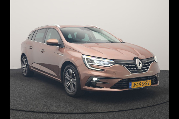 Renault Mégane Estate 1.3 TCe Intens 141pk | Trekhaak | Keyless Entry | Sfeerverlichting | LED Koplampen | Cruise Control | Navigatie | DAB | Lane Assist | Climate Control |