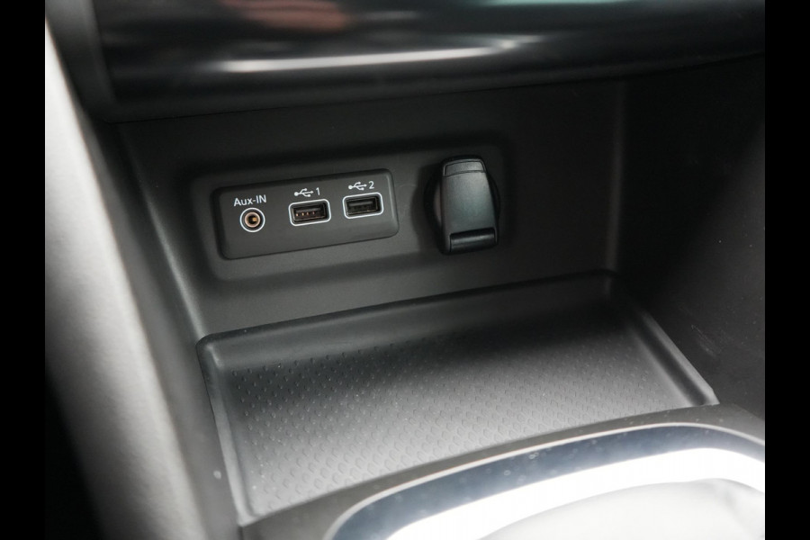 Renault Mégane Estate 1.3 TCe Intens 141pk | Trekhaak | Keyless Entry | Sfeerverlichting | LED Koplampen | Cruise Control | Navigatie | DAB | Lane Assist | Climate Control |