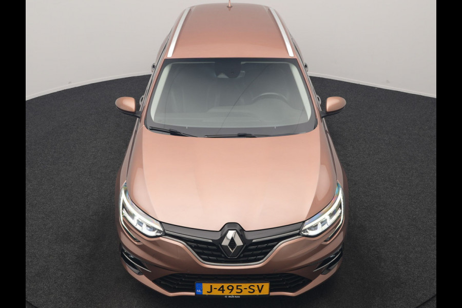 Renault Mégane Estate 1.3 TCe Intens 141pk | Trekhaak | Keyless Entry | Sfeerverlichting | LED Koplampen | Cruise Control | Navigatie | DAB | Lane Assist | Climate Control |