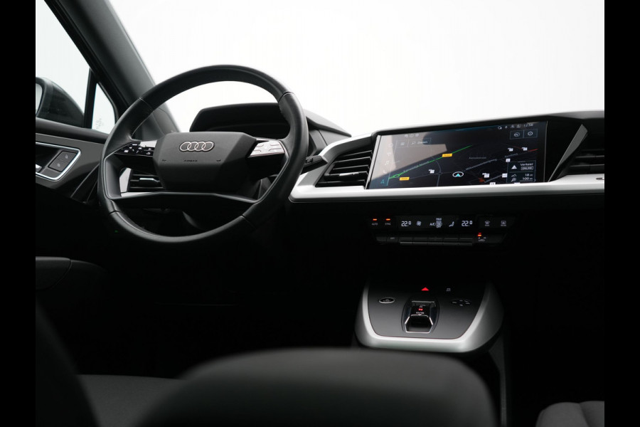 Audi Q4 e-tron 45 Quattro Edition 77 kWh 265pk Dealer O.H. | Panoramadak | Sonos Audio | Navigatie Ful Map | Virtual Cockpit | DAB | 19"L.M |