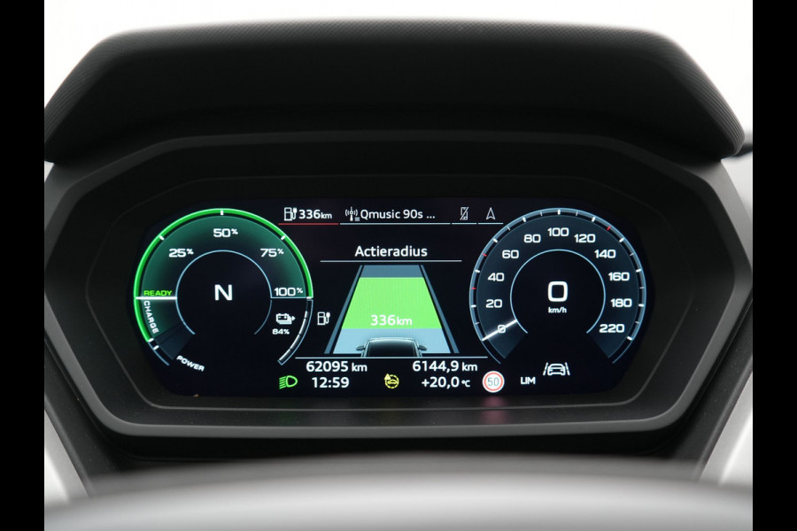 Audi Q4 e-tron 45 Quattro Edition 77 kWh 265pk Dealer O.H. | Panoramadak | Sonos Audio | Navigatie Ful Map | Virtual Cockpit | DAB | 19"L.M |