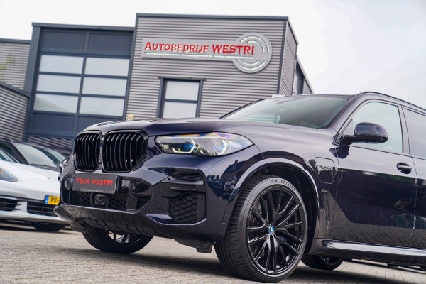 BMW X5 XDrive45e High Executive | Panorama | Harman/Kardon | Driving Assisted | Trekhaak | 22 inch | HuD | Head up Display