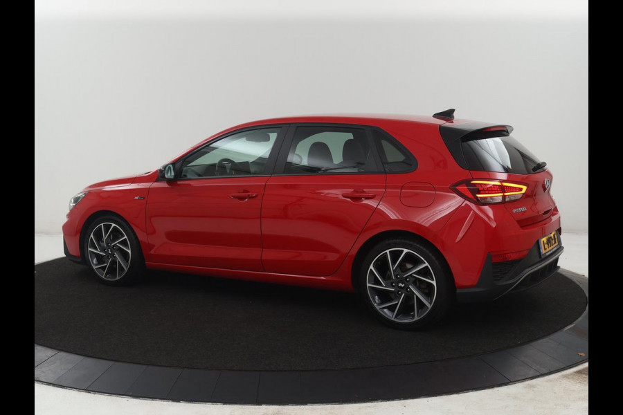 Hyundai i30 1.5 T-GDi MHEV N Line | Leder/alcantara | Memory | Adaptive cruise | Dodehoek detectie | Stoelverwarming | Navigatie | Carplay | Climate control | Camera | Park assist