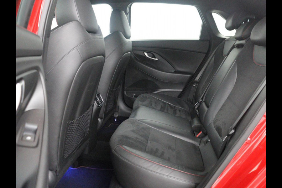 Hyundai i30 1.5 T-GDi MHEV N Line | Leder/alcantara | Memory | Adaptive cruise | Dodehoek detectie | Stoelverwarming | Navigatie | Carplay | Climate control | Camera | Park assist