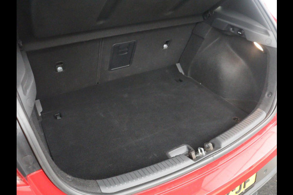 Hyundai i30 1.5 T-GDi MHEV N Line | Leder/alcantara | Memory | Adaptive cruise | Dodehoek detectie | Stoelverwarming | Navigatie | Carplay | Climate control | Camera | Park assist