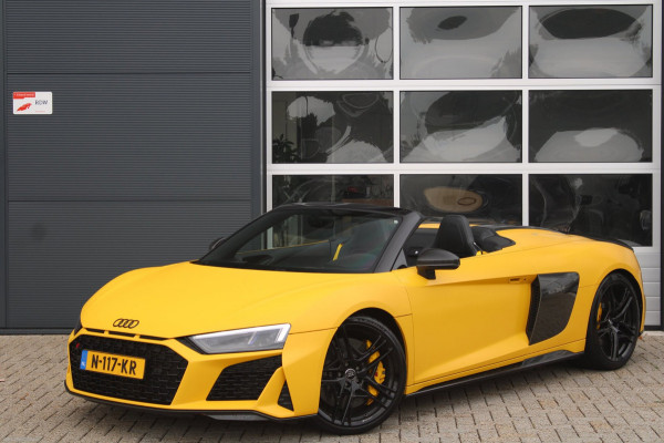 Audi R8 Spyder 5.2 Performance Quattro 620pk | Capristo | Bucket seats | Vegas yellow Matt
