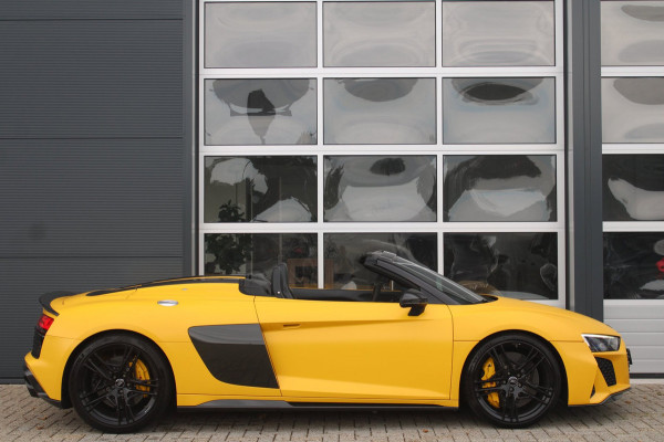 Audi R8 Spyder 5.2 Performance Quattro 620pk | Capristo | Bucket seats | Vegas yellow Matt