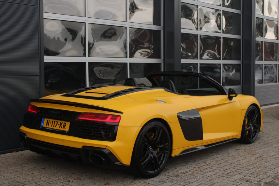 Audi R8 Spyder 5.2 Performance Quattro 620pk | Capristo | Bucket seats | Vegas yellow Matt