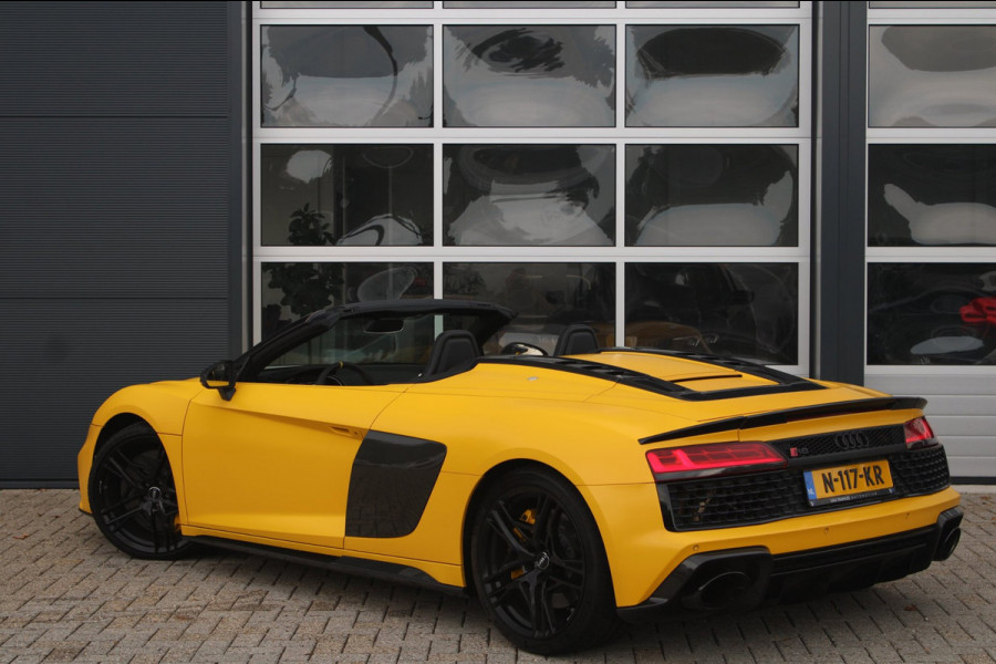 Audi R8 Spyder 5.2 Performance Quattro 620pk | Capristo | Bucket seats | Vegas yellow Matt