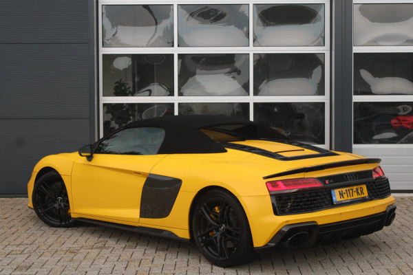 Audi R8 Spyder 5.2 Performance Quattro 620pk | Capristo | Bucket seats | Vegas yellow Matt