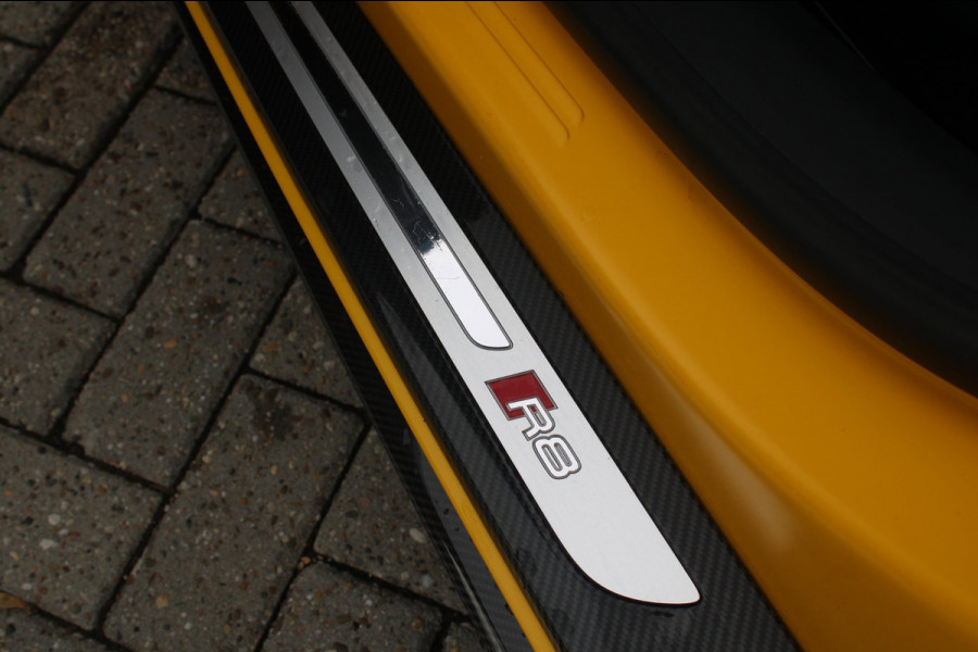 Audi R8 Spyder 5.2 Performance Quattro 620pk | Capristo | Bucket seats | Vegas yellow Matt