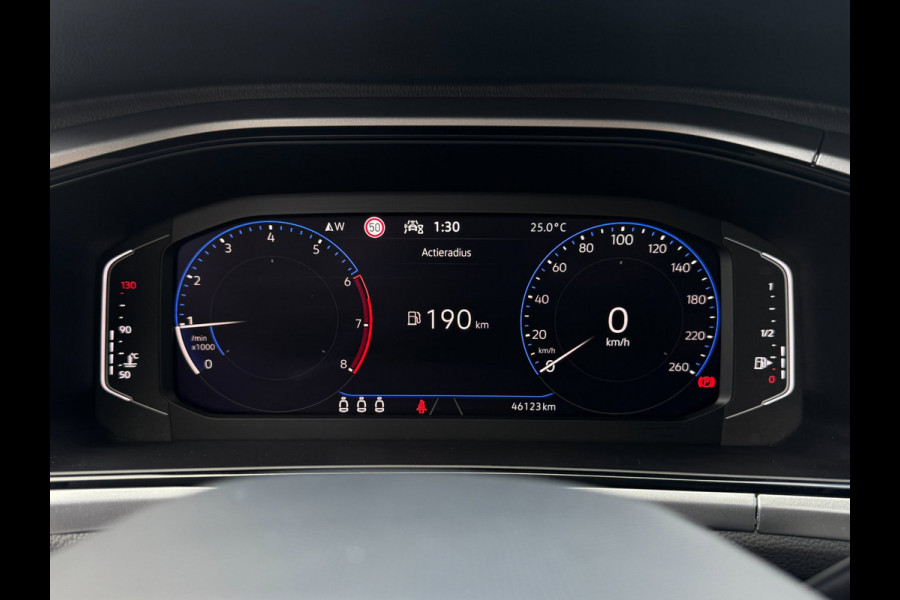 Volkswagen T-Roc 1.0 TSI Life Business CAMERA / ACC / STOEL & STUURVERW / LED / KEYLESS GO / TELEFOONLADER / ECC / CARPLAY / NAVI