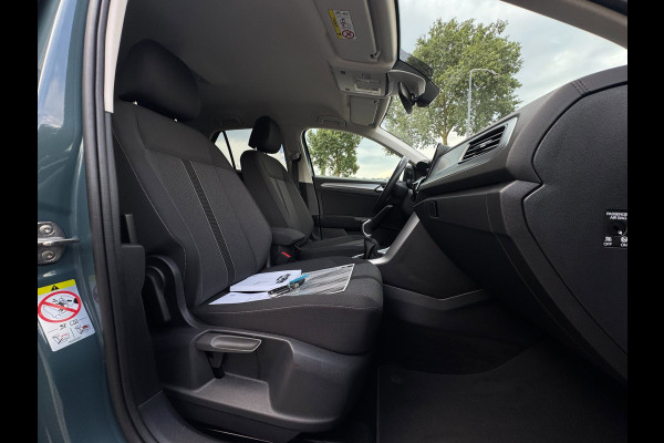 Volkswagen T-Roc 1.0 TSI Life Business CAMERA / ACC / STOEL & STUURVERW / LED / KEYLESS GO / TELEFOONLADER / ECC / CARPLAY / NAVI