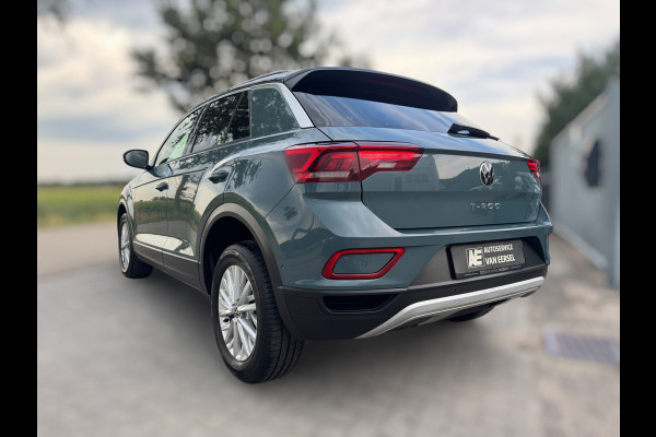 Volkswagen T-Roc 1.0 TSI Life Business CAMERA / ACC / STOEL & STUURVERW / LED / KEYLESS GO / TELEFOONLADER / ECC / CARPLAY / NAVI