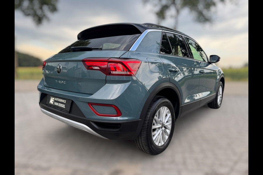 Volkswagen T-Roc 1.0 TSI Life Business CAMERA / ACC / STOEL & STUURVERW / LED / KEYLESS GO / TELEFOONLADER / ECC / CARPLAY / NAVI