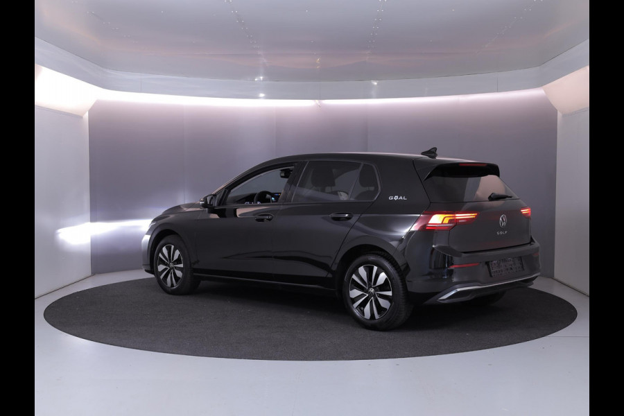 Volkswagen Golf 1.5 TSI Life GOAL 116 pk | Private lease vanaf €534 | Navigatie | Trekhaak (wegklapbaar) | Parkeersensoren | Achteruitrijcamera | Autom. airco (3 zones) | LED Plus koplampen |