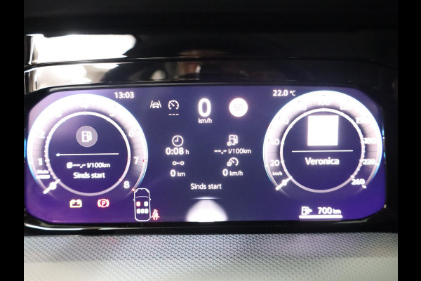 Volkswagen Golf 1.5 TSI Life GOAL 116 pk | Private lease vanaf €534 | Navigatie | Trekhaak (wegklapbaar) | Parkeersensoren | Achteruitrijcamera | Autom. airco (3 zones) | LED Plus koplampen |