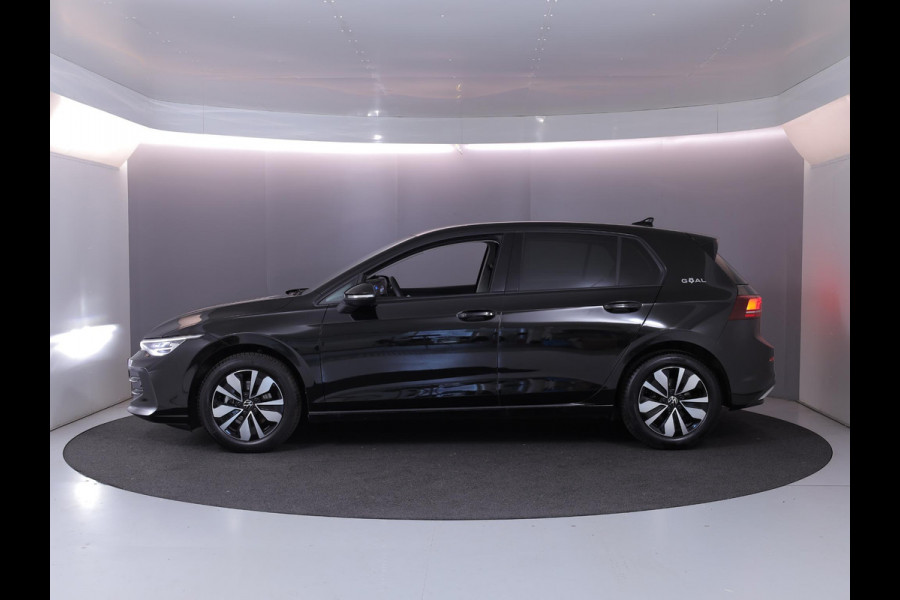 Volkswagen Golf 1.5 TSI Life GOAL 116 pk | Private lease vanaf €534 | Navigatie | Trekhaak (wegklapbaar) | Parkeersensoren | Achteruitrijcamera | Autom. airco (3 zones) | LED Plus koplampen |