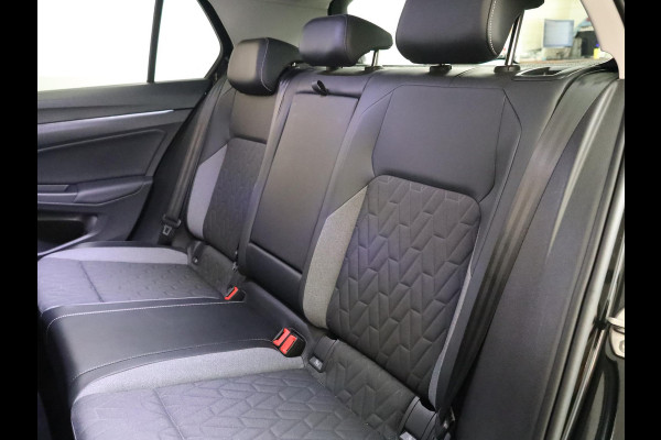 Volkswagen Golf 1.5 TSI Life GOAL 116 pk | Private lease vanaf €534 | Navigatie | Trekhaak (wegklapbaar) | Parkeersensoren | Achteruitrijcamera | Autom. airco (3 zones) | LED Plus koplampen |