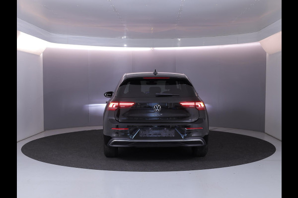 Volkswagen Golf 1.5 TSI Life GOAL 116 pk | Private lease vanaf €534 | Navigatie | Trekhaak (wegklapbaar) | Parkeersensoren | Achteruitrijcamera | Autom. airco (3 zones) | LED Plus koplampen |