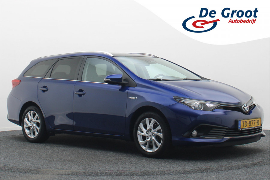 Toyota Auris Touring Sports 1.8 Hybrid Dynamic Panoramadak, Keyless, Camera, Navigatie, Climate, 16"