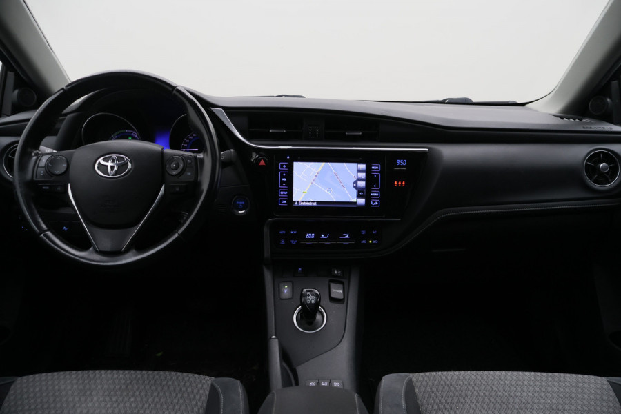 Toyota Auris Touring Sports 1.8 Hybrid Dynamic Panoramadak, Keyless, Camera, Navigatie, Climate, 16"
