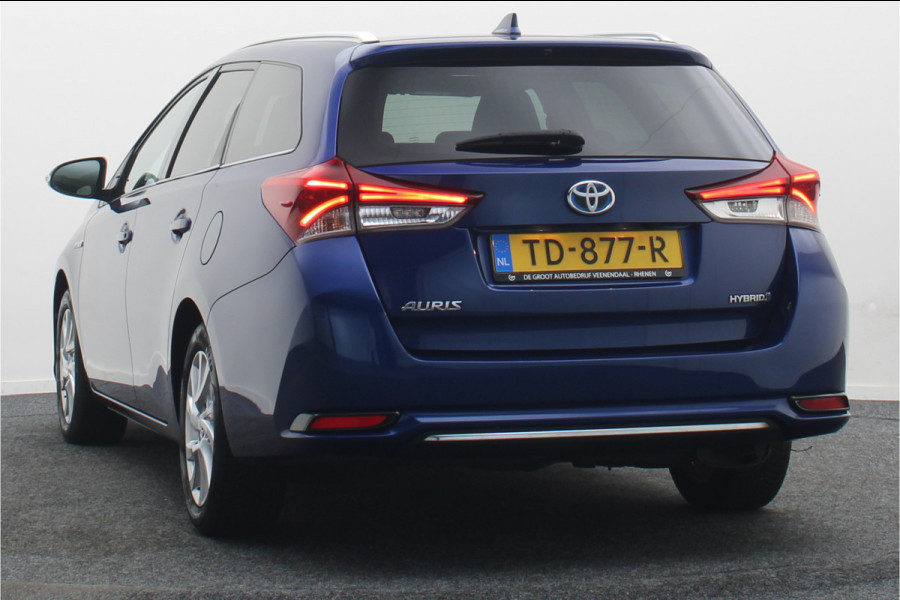 Toyota Auris Touring Sports 1.8 Hybrid Dynamic Panoramadak, Keyless, Camera, Navigatie, Climate, 16"