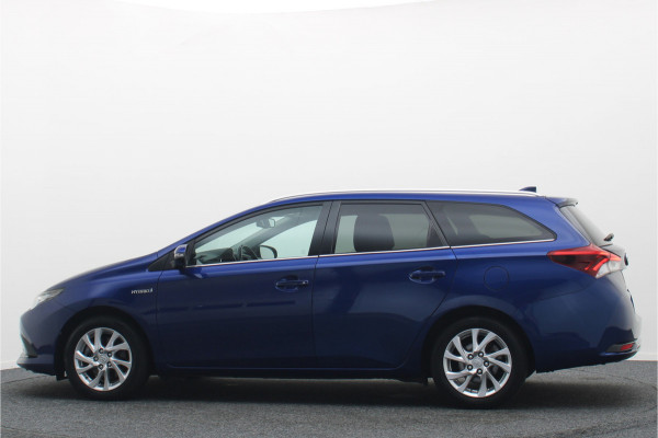 Toyota Auris Touring Sports 1.8 Hybrid Dynamic Panoramadak, Keyless, Camera, Navigatie, Climate, 16"