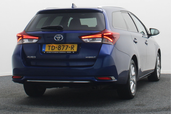 Toyota Auris Touring Sports 1.8 Hybrid Dynamic Panoramadak, Keyless, Camera, Navigatie, Climate, 16"