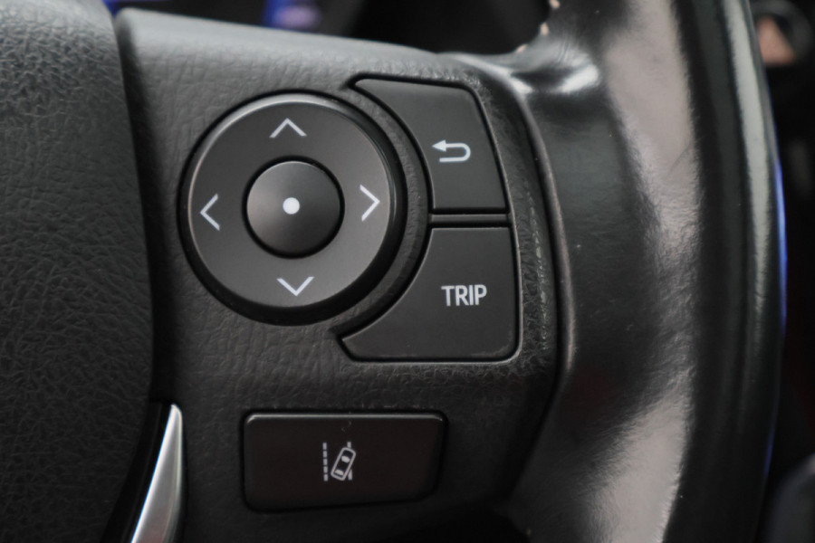 Toyota Auris Touring Sports 1.8 Hybrid Dynamic Panoramadak, Keyless, Camera, Navigatie, Climate, 16"
