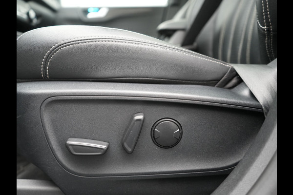 Ford Kuga 2.5 Vignale PHEV 225pk Dealer O.H. | Panodak | Head Up | Camera | Bang & Olufsen | Lederen Comfortstoelen Memory & Verwarmd | Stuur Verwarmd | Navigatie | DAB | Virtual | 20"L.M | Cruise Control | Plug In Hybrid |