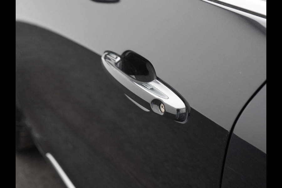 Ford Kuga 2.5 Vignale PHEV 225pk Dealer O.H. | Panodak | Head Up | Camera | Bang & Olufsen | Lederen Comfortstoelen Memory & Verwarmd | Stuur Verwarmd | Navigatie | DAB | Virtual | 20"L.M | Cruise Control | Plug In Hybrid |