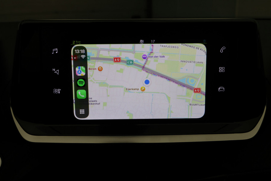 Peugeot e-2008 EV Active Pack 50 kWh SOH 90%, Camera, Apple Carplay, Climate, Cruise, PDC